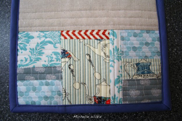 Blue_Pot_Holder_Quilting